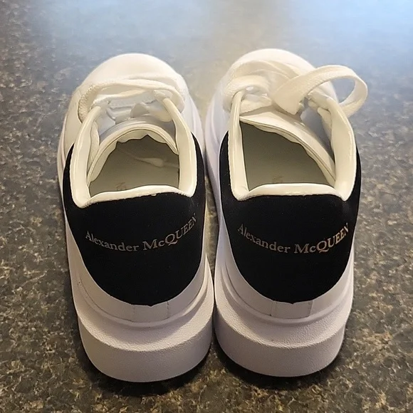 ALEXANDER McQUEEN SIZE ER 39 US 7.5 WHITE&BLACKAUTHENTIC